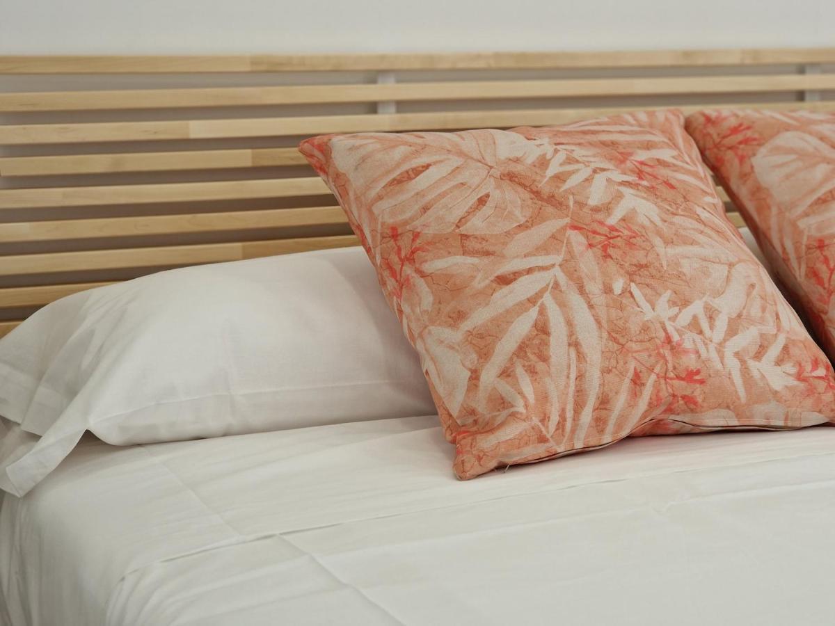 Pavone Apartments マラガ エクステリア 写真