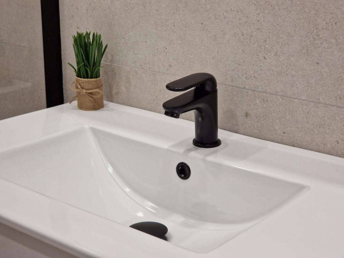 Pavone Apartments マラガ エクステリア 写真
