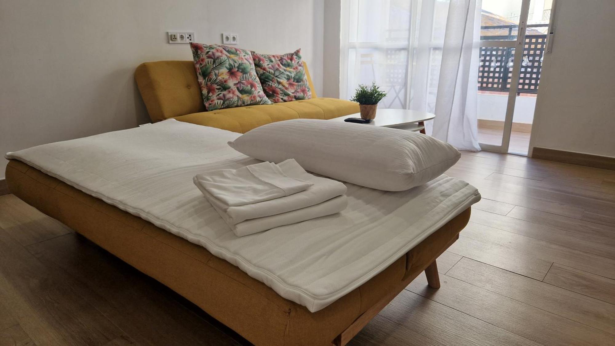 Pavone Apartments マラガ エクステリア 写真