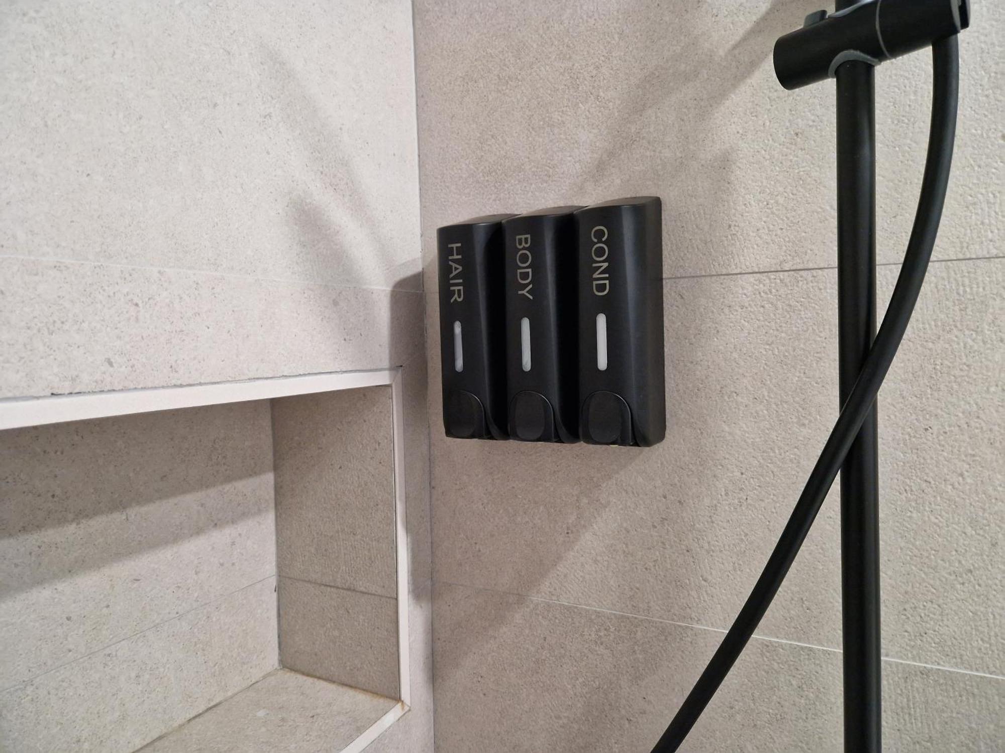 Pavone Apartments マラガ エクステリア 写真